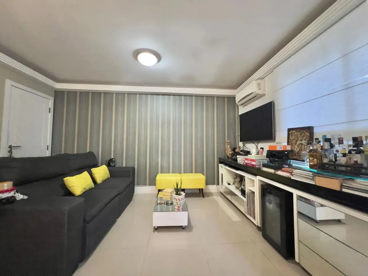 Apartamento para Venda em Florianópolis, Carvoeira, 2 dormitórios, 1 suíte, 2 banheiros, 1