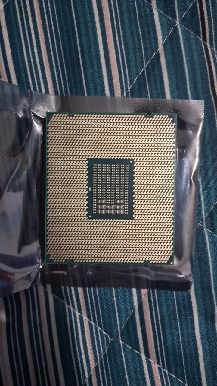Processador Intel Xeon E5-2630 v4 80w 10 Núcleos 20 Threads Clock 2.2GHz Turbo 3.1GHz  - Foto 2