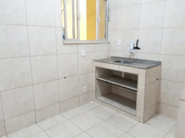 Casa na Curicica com 01 quarto e pequeno quintal - Foto 2