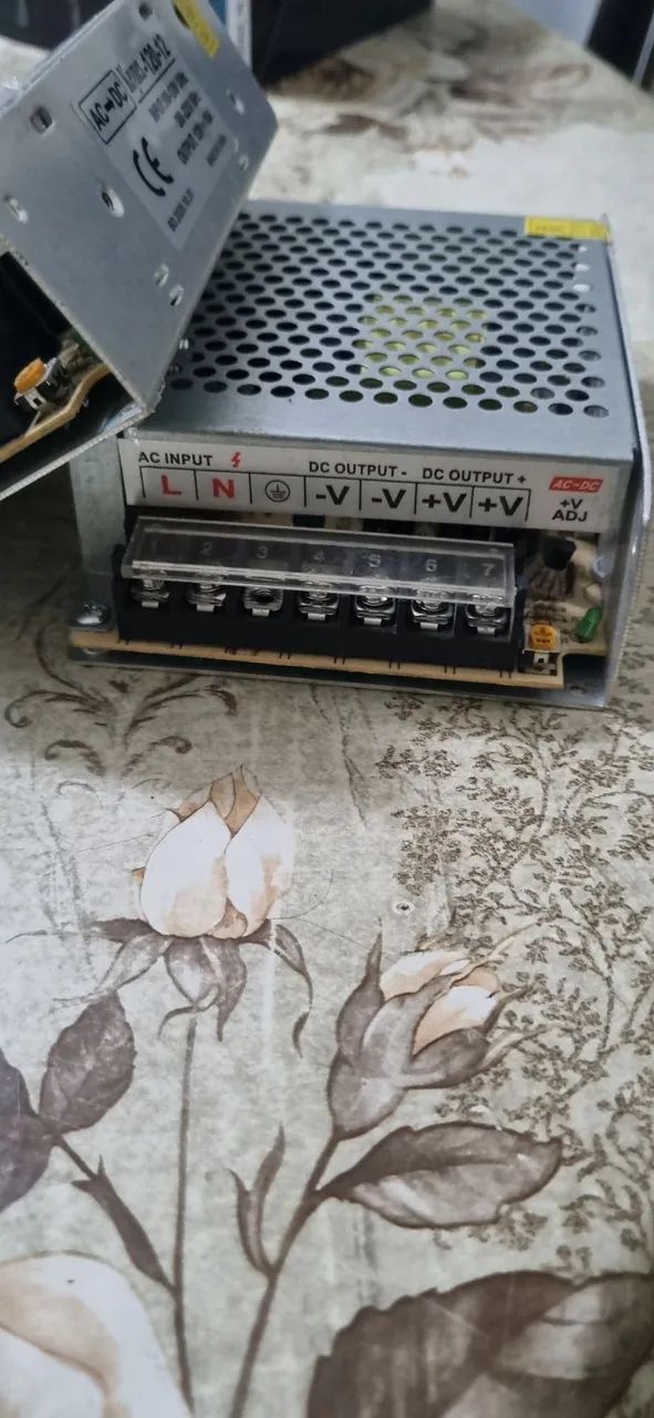 Fonte de alimentação chaveada Keymex 12V 10A - Foto 2