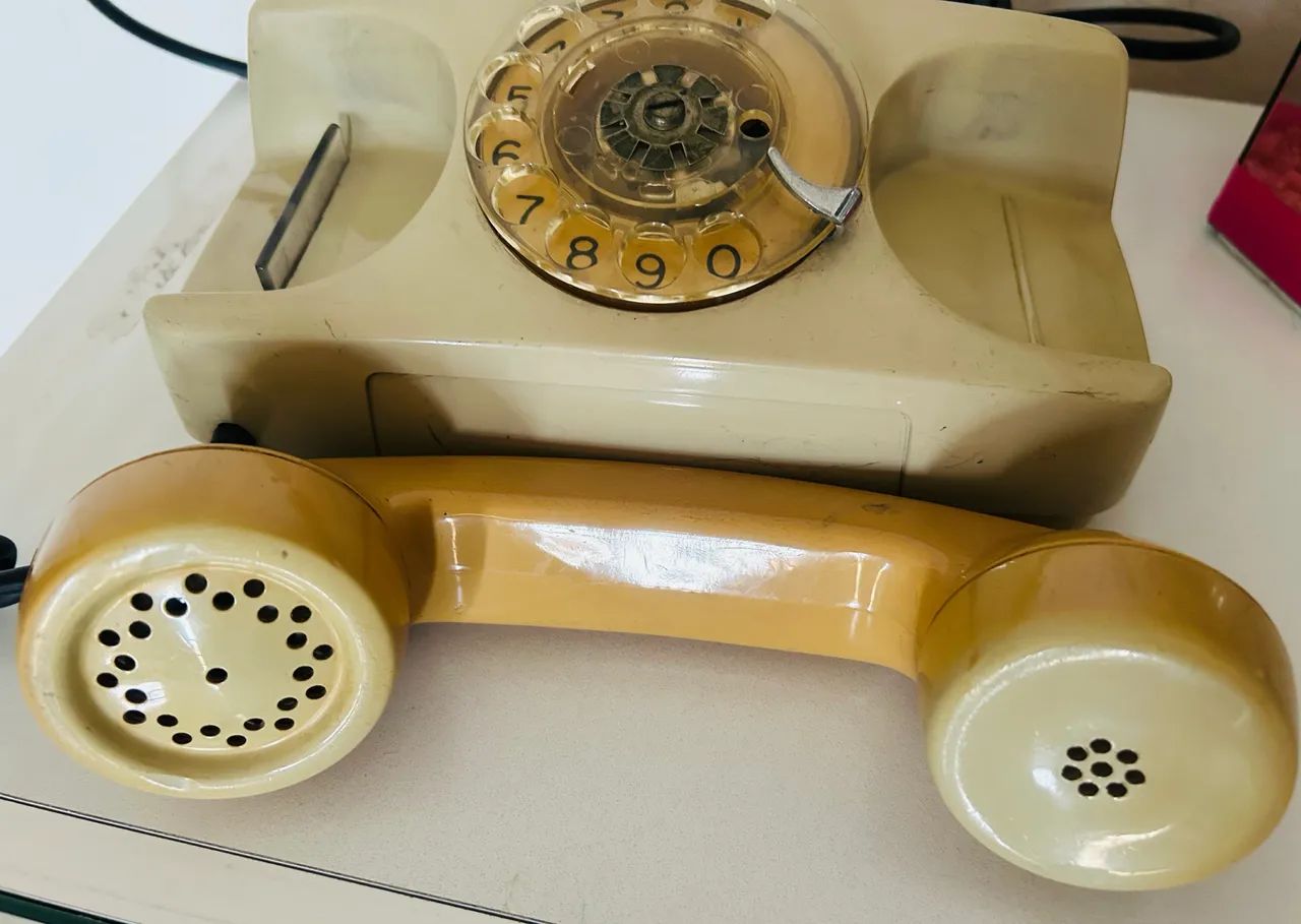 Telefone antigo de disco  - Foto 2