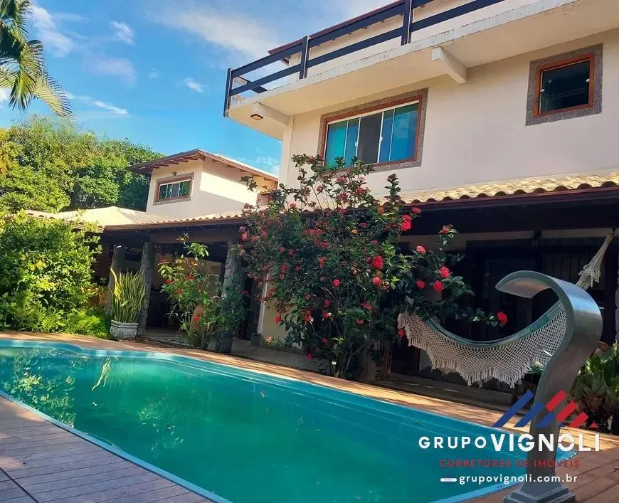 Linda Casa com Piscina em Itaúna, Saquarema A Apenas 100m da Praia!