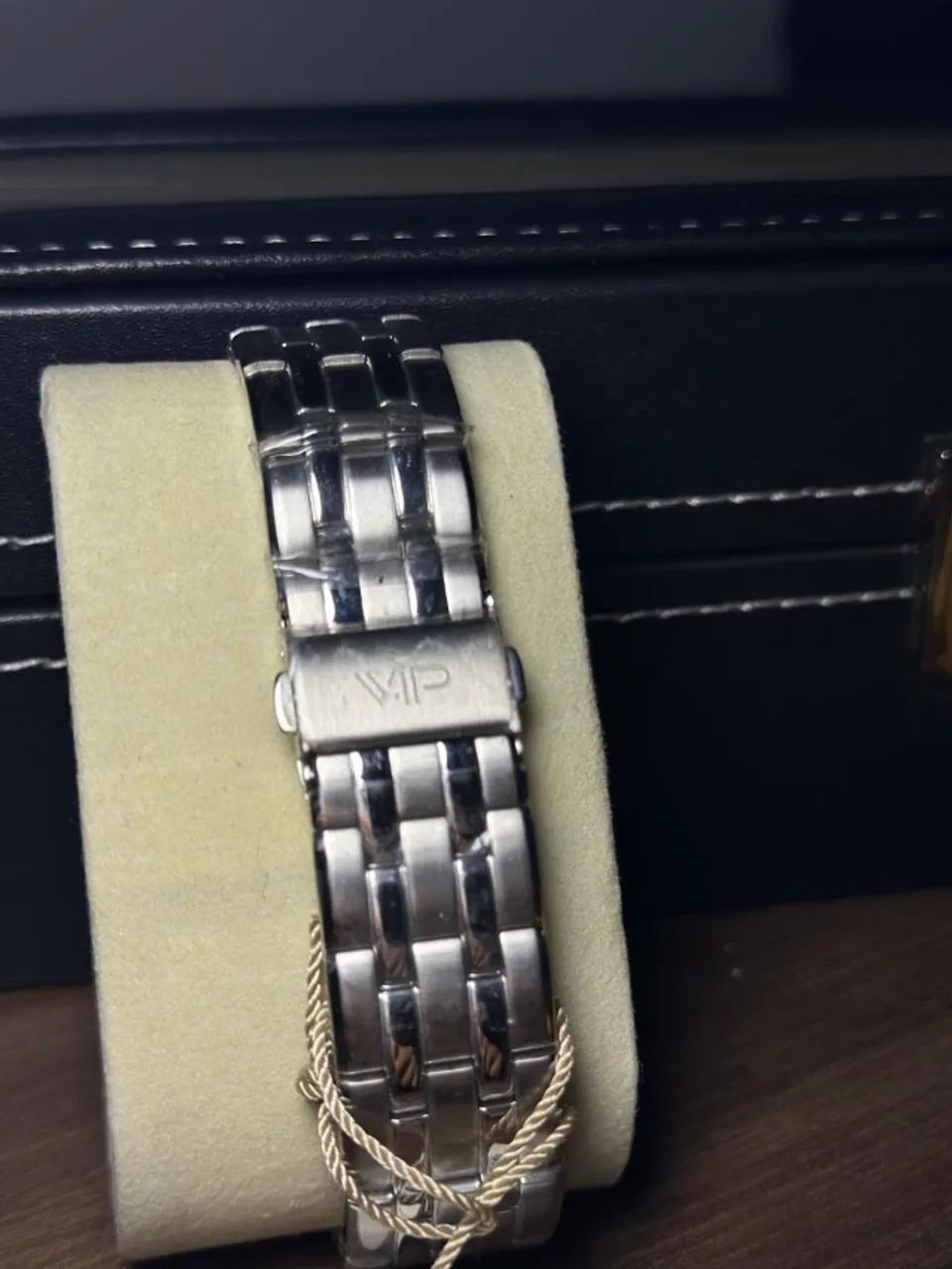RELOGIO VIP SAPHILITE QUARTZ MH 6325 PRATA MOSTRADOR NORMAL FUNDO PRETO - Foto 4