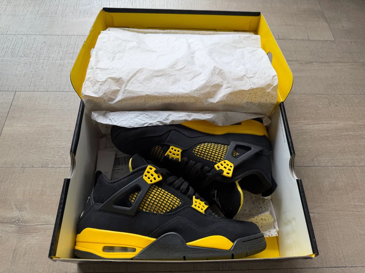 Air Jordan 4 Thunder Yellow Novíssimo  - Foto 5