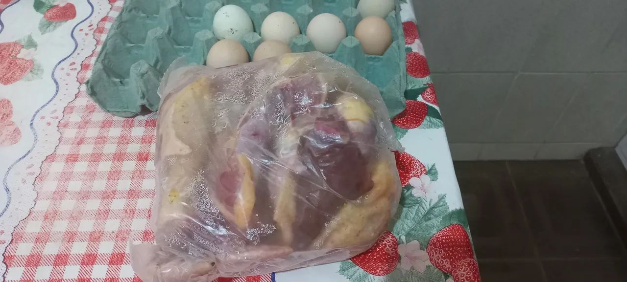 Galinhas caipira abatidas  - Foto 5