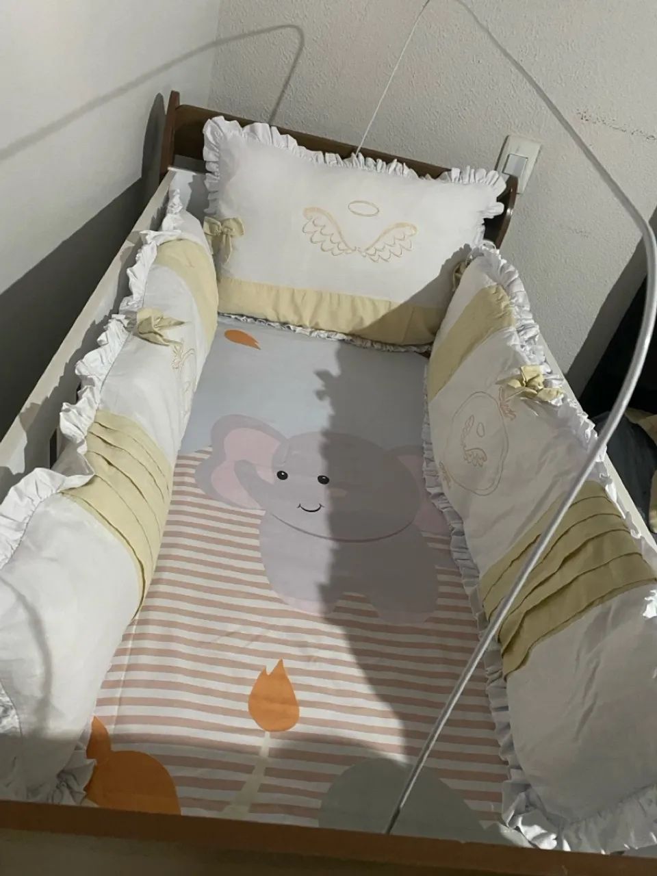 Berço grão de gente ( vira mini cama ) e banheira Splash BURIGOTTO - Foto 5
