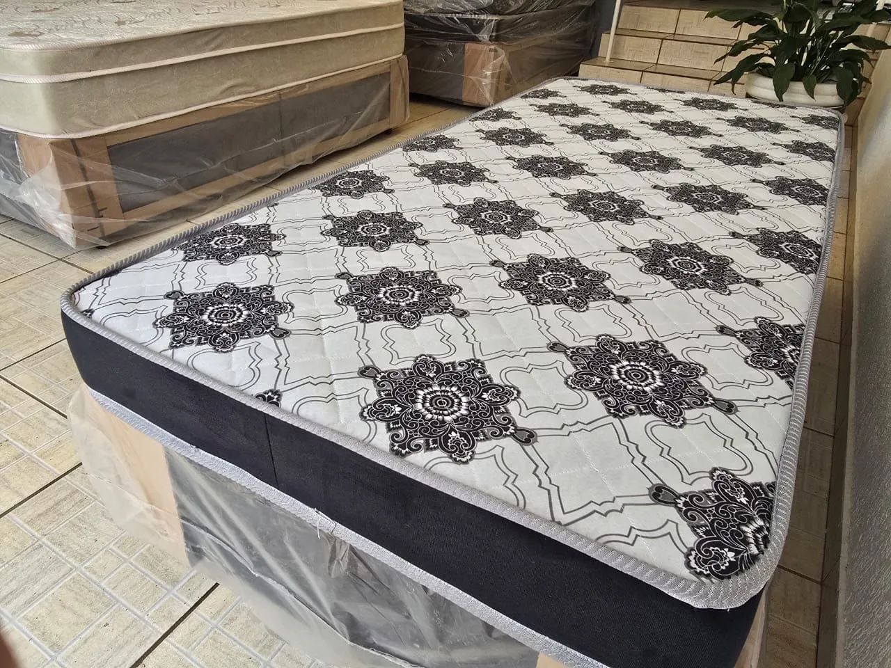 Cama box Queen nova  - Foto 5