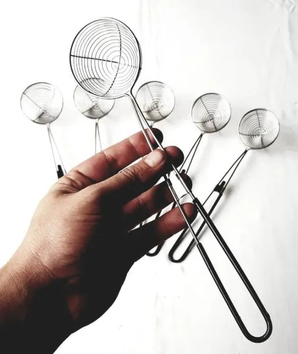 Escumadeiras Filtro Malha de Aranha - 6 Unidades - 27 cm - Bom Estado Conservação  - Foto 6