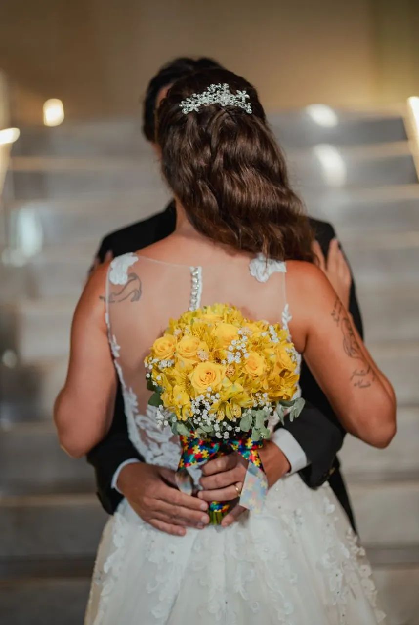 Vestido de noiva renda - cauda com recolhimento - Foto 3