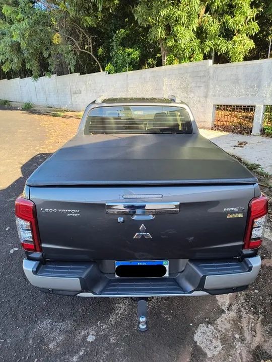 Mitsubishi L200 TRITON 2022 2.4 Diesel 4x4 HPE-S  - Foto 4