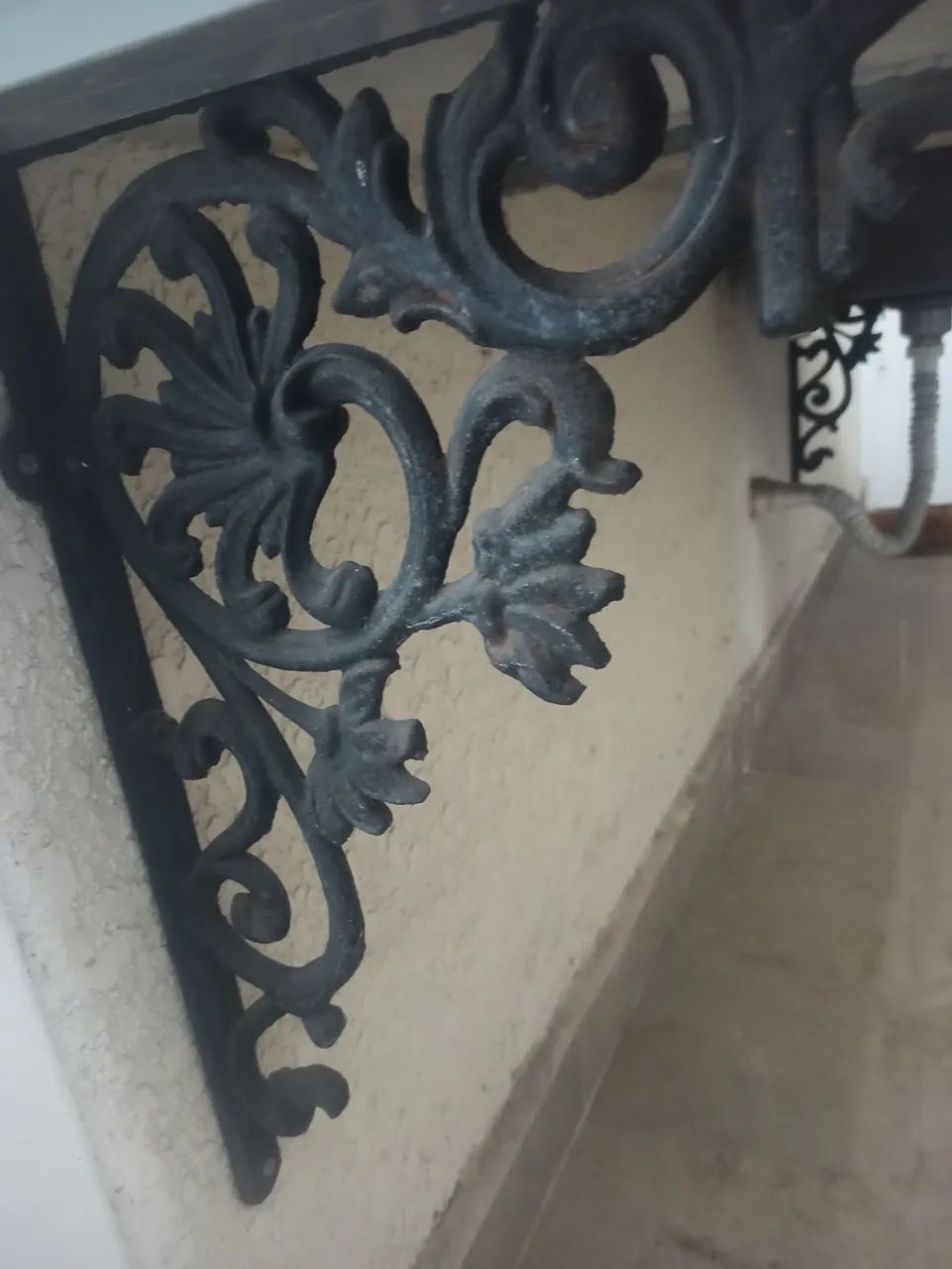 Mão Francesa em Ferro Fundido