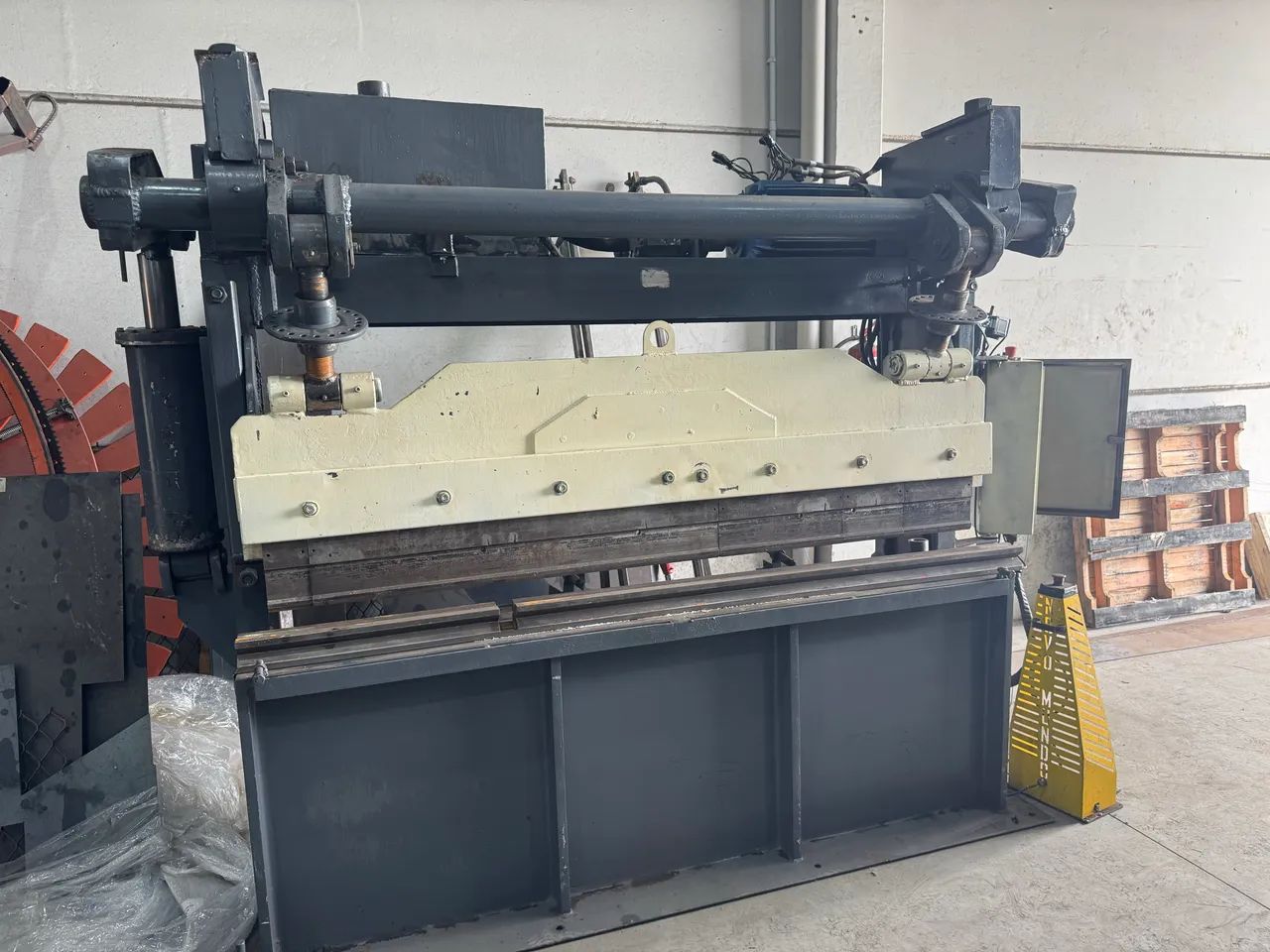 Dobradeira hidráulica 64629253079043121