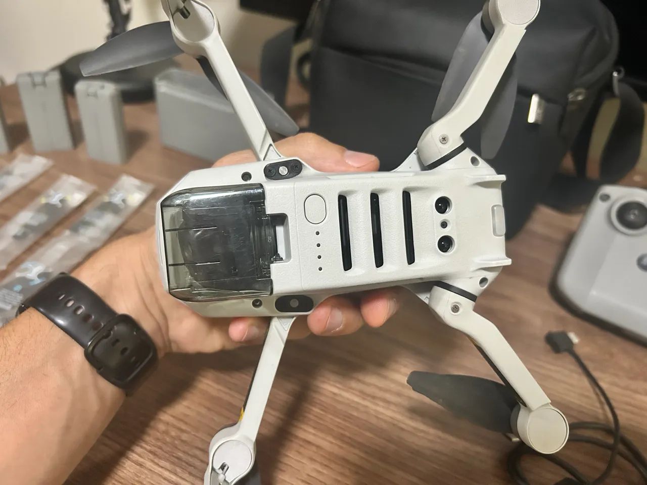 DJI Mini 2 4K Drone with Fly More 3 Batteries and Case64290081205379124