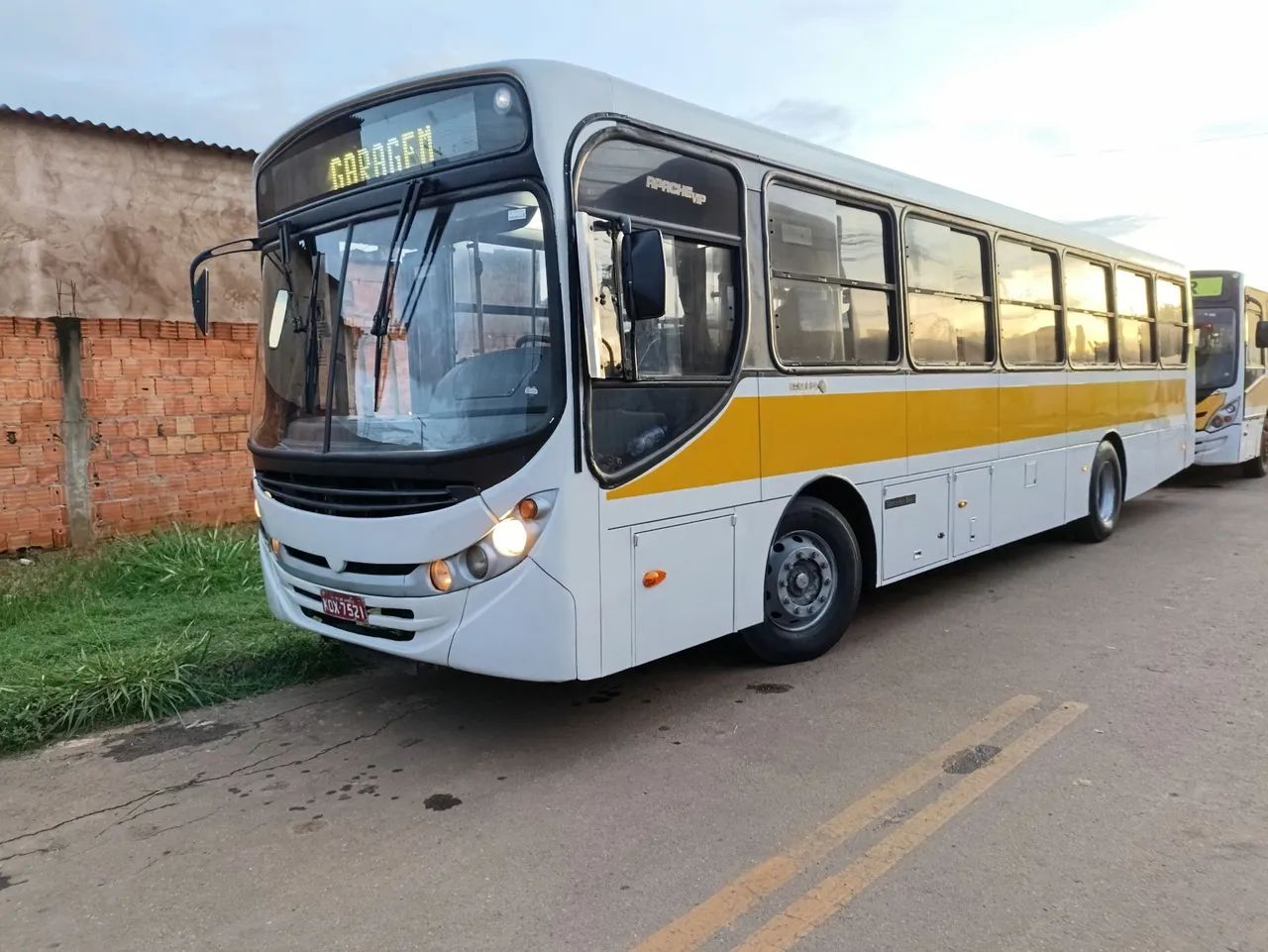 Ônibus Escolar em Ótimo Estado