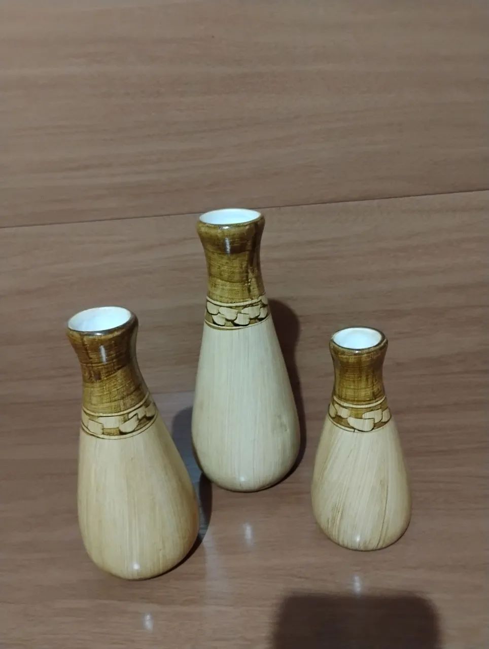 Par de Vasos Decorativos Vermelhos - Foto 2