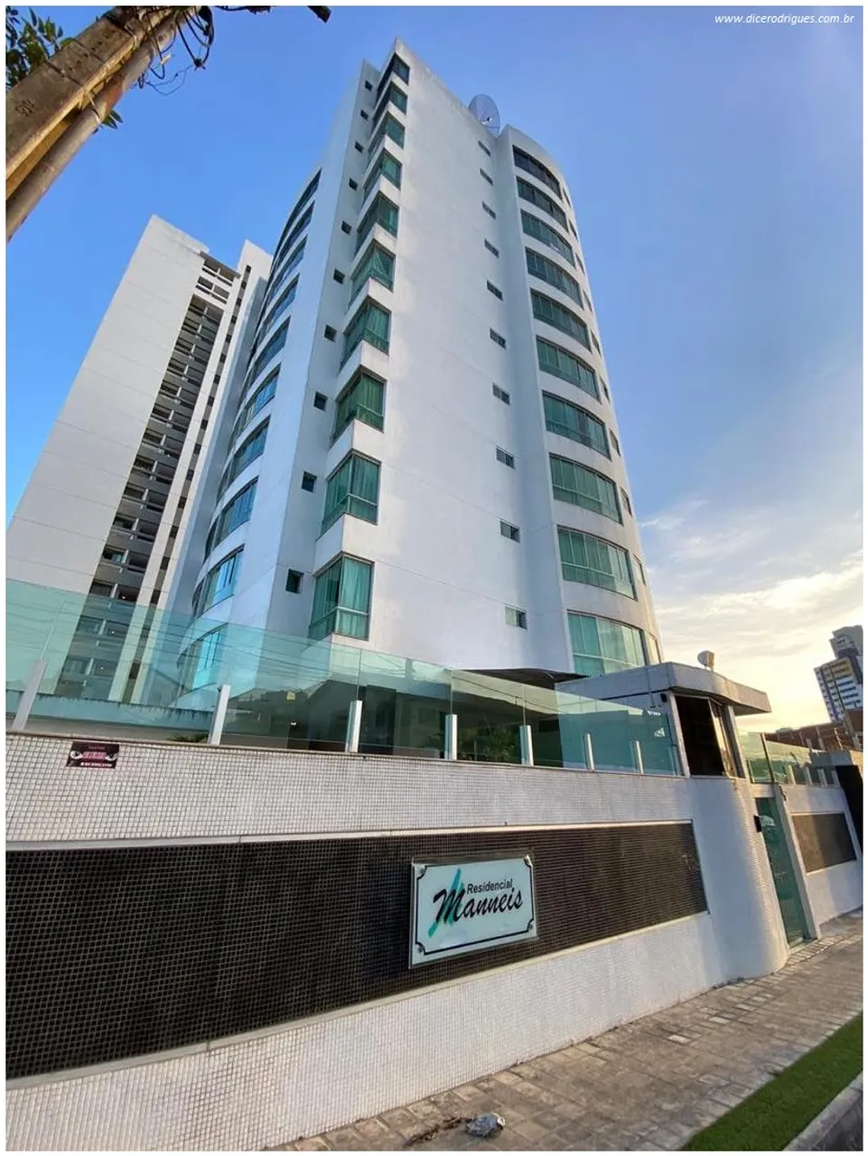 Apartamento para locação com 139m2 com 03 Suites - Jardim Tavares - Campina Grande PB