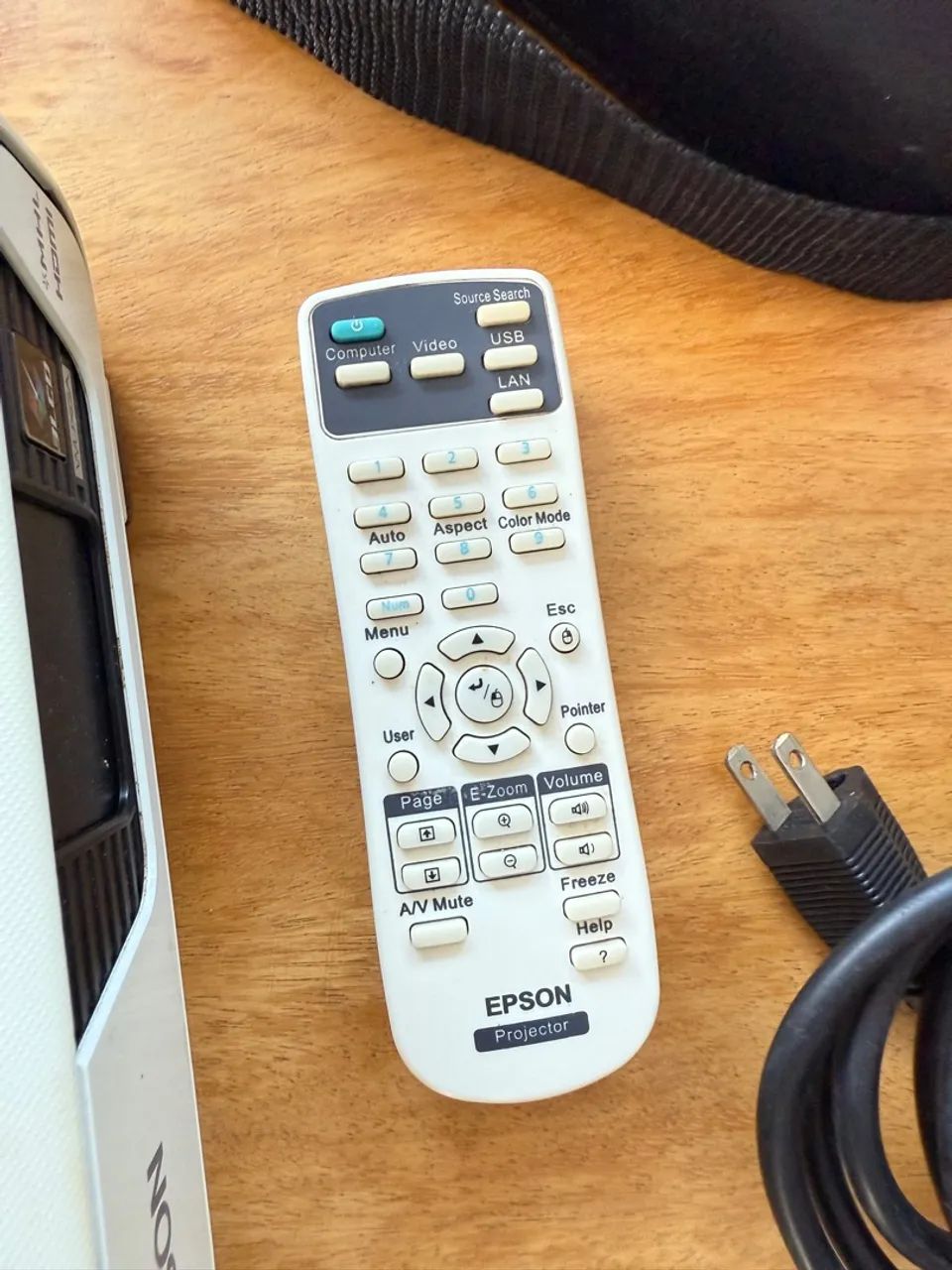 Projetor Epson U32+ - Foto 4