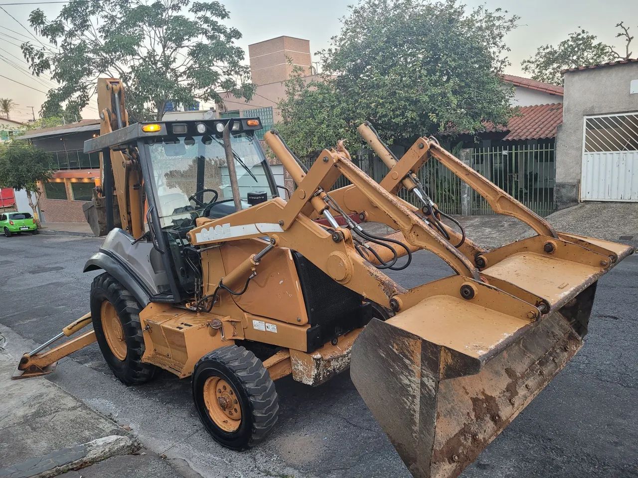 Retroescavadeira  CASE 580M - Foto 4