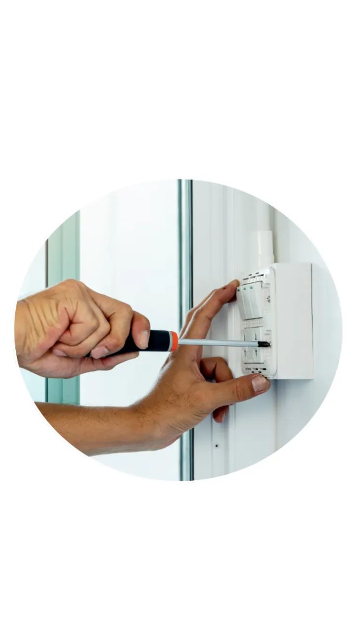 ELETRICISTA EM SANTOS SP 24 H ATENDIMENTO RÁPIDO E PREÇO JUSTO -WHATSS 13 997 55 30 31  - Foto 2