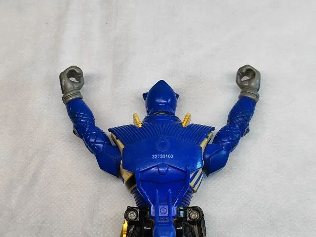 Boneco Power Ranger Super Samurai Muda Cabeça Azul Bandai - Foto 5