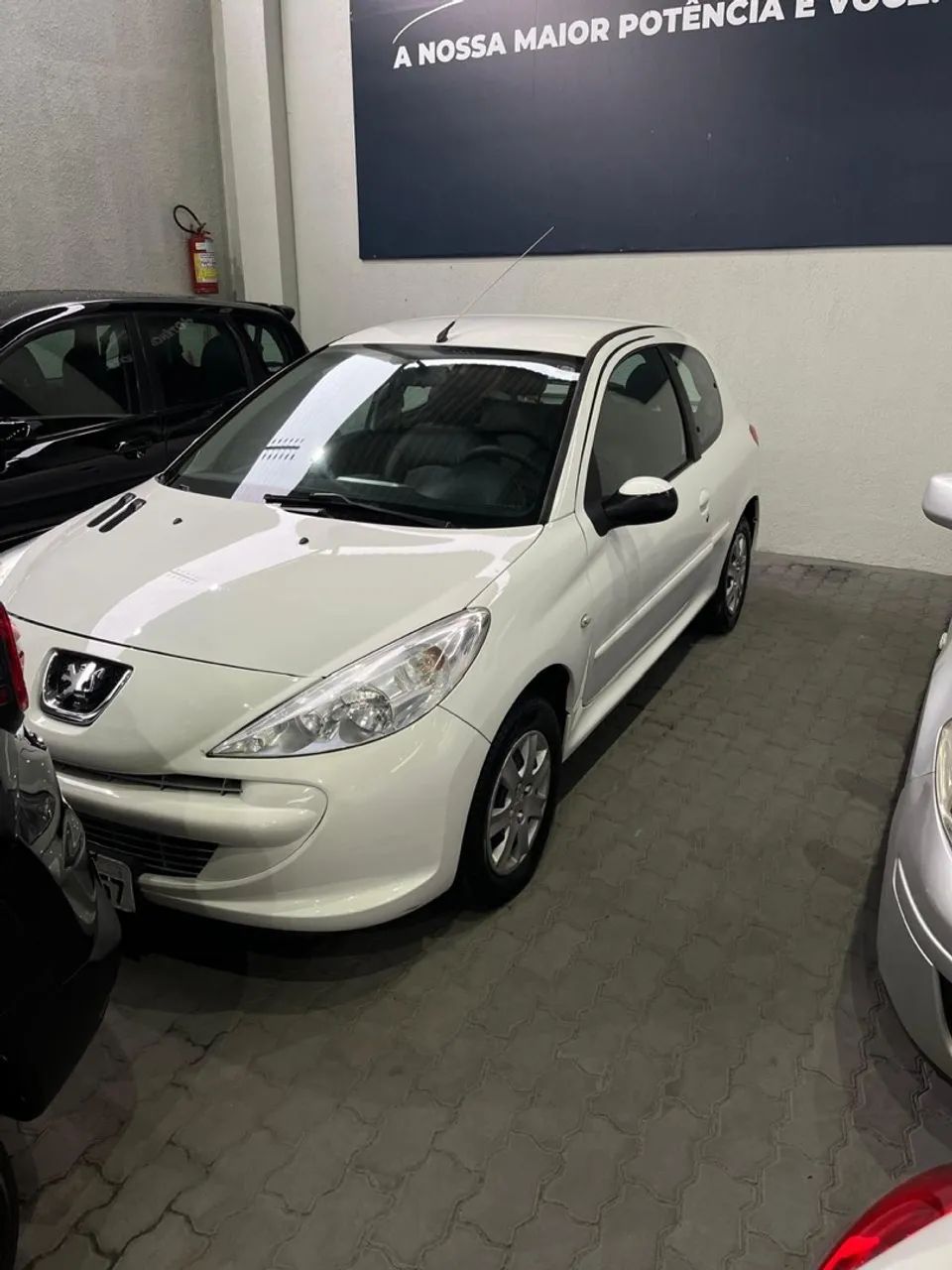 Peugeot 207 1.4 - 2 Portas, 2012/2013, Perfeito para o Dia a Dia!