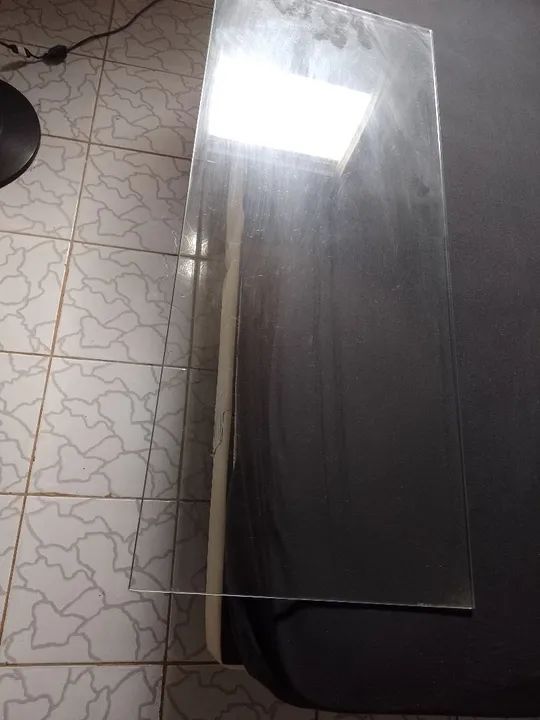Peça de vidro temperado 