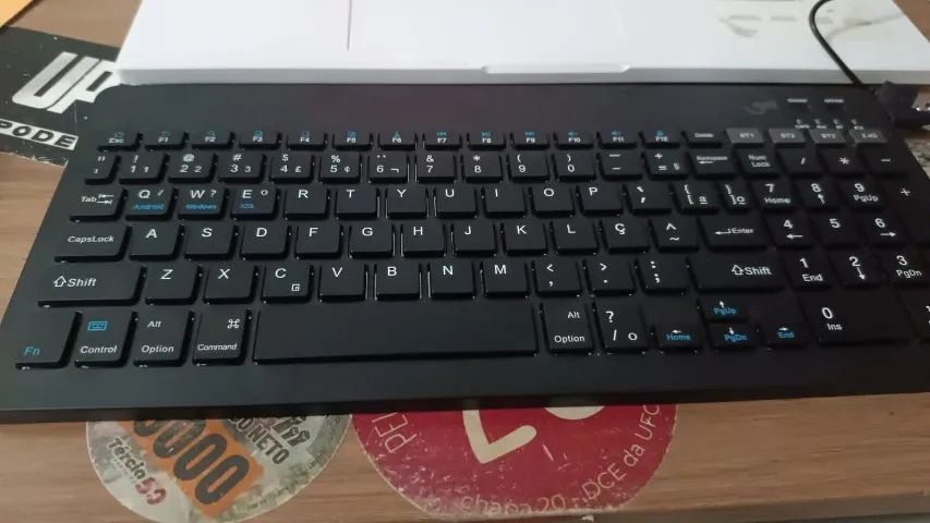 Notebook Samsung Book E30 I3 - 10gen / 4gb ram / Ssd 110gb / Windows 11 - Foto 3