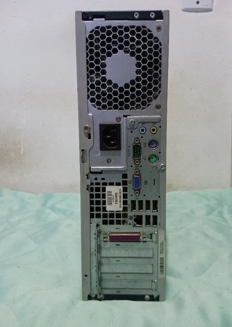 PC de escritório Small Form Factor HP Compaq dc5800 - Foto 2