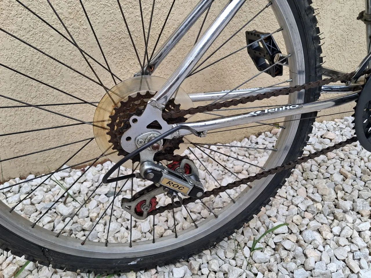 Bicicleta aro 24 Cromada 18 velocidades - Foto 4
