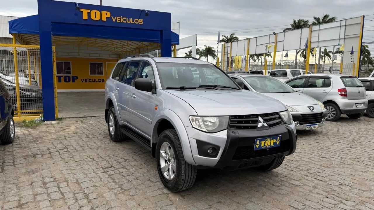 Mitsubishi Pajero 2012