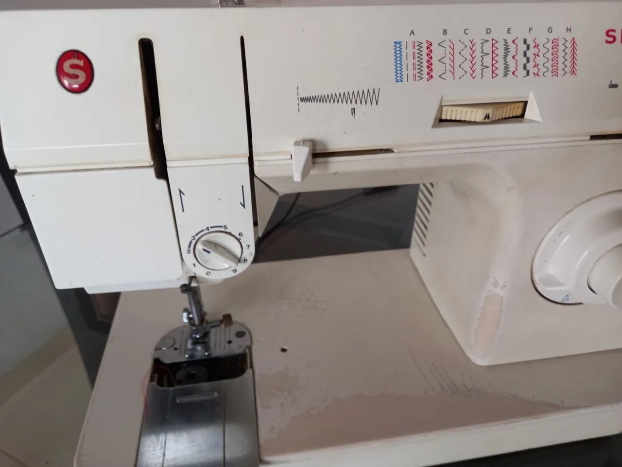 Máquina de costura 