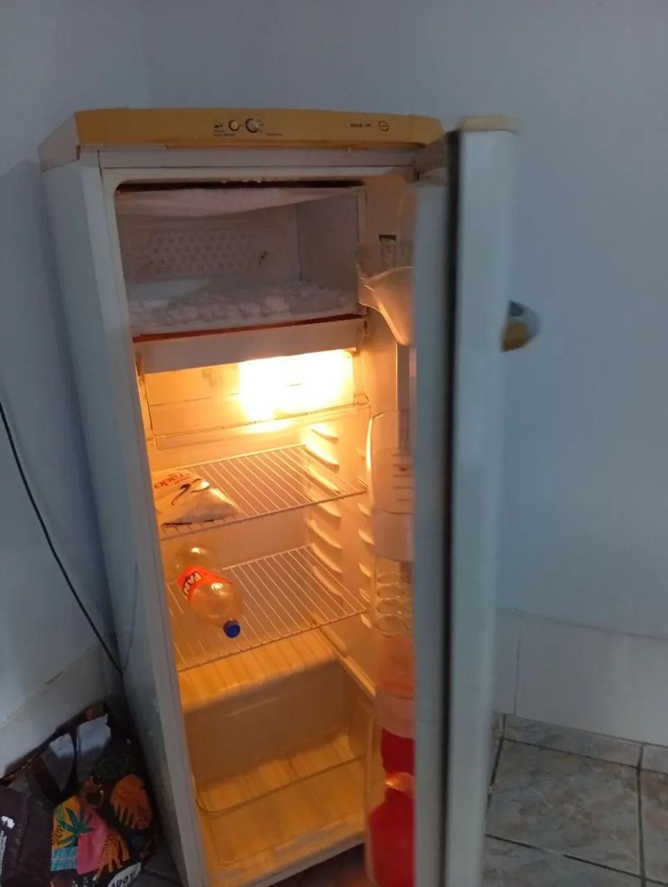 Vendo geladeira - Foto 2