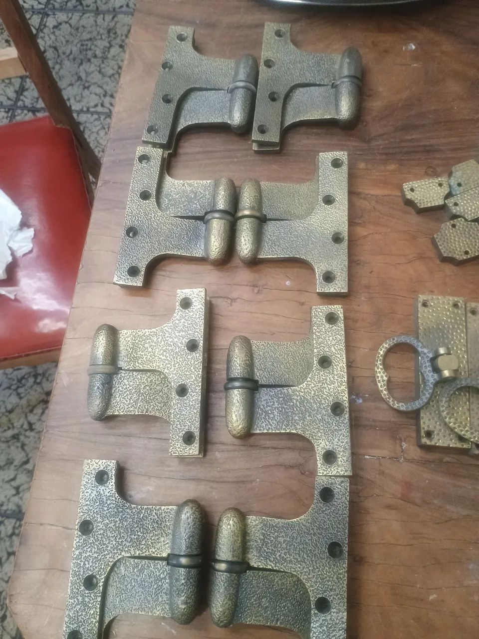 Lote dobradiças e Cremona  - Foto 4