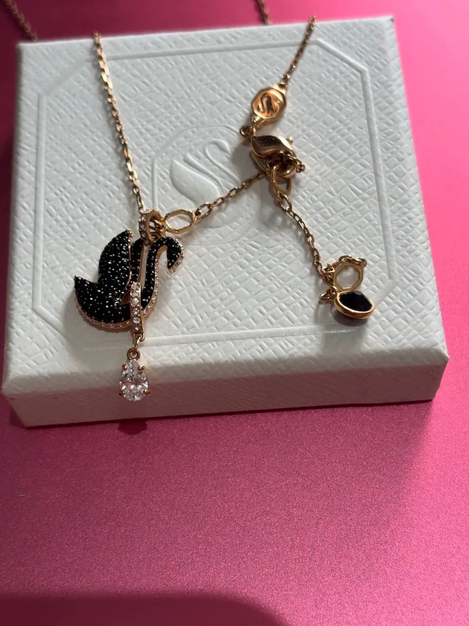 Colar Original Swarovski cisne negro - Foto 2