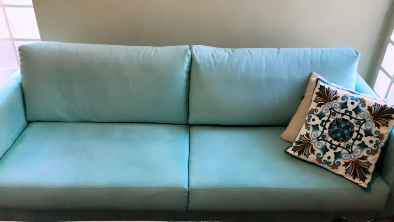 Vendo SOFÁ IMPECÁVEL - 4 lugares