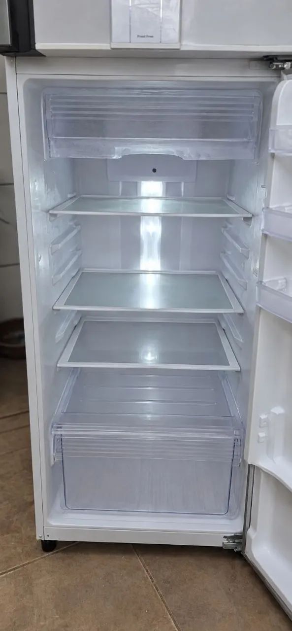 Geladeira Panasonic 387 litros - Foto 3