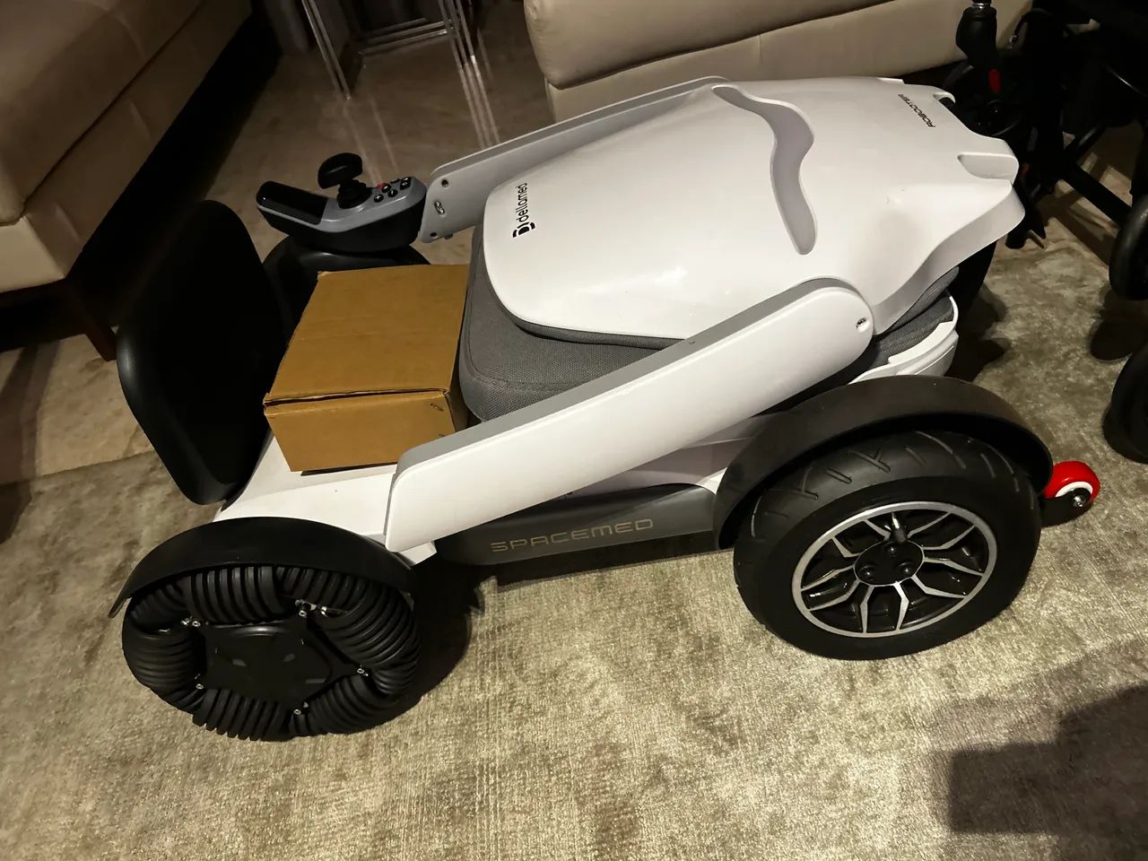 Cadeira de rodas motorizada  - Foto 6