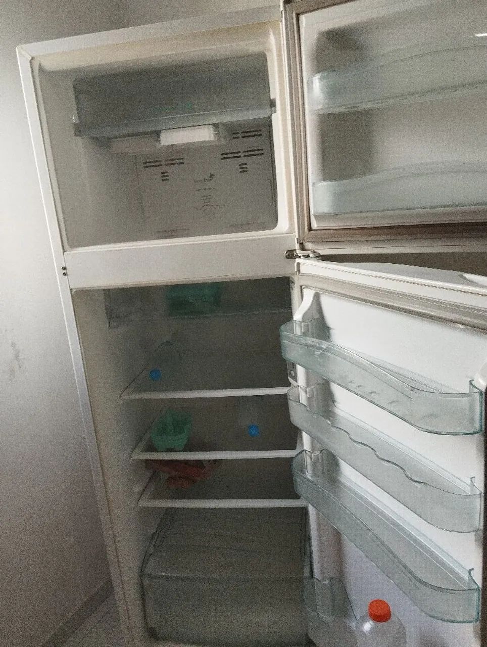 Geladeira em perfeito estado, funcionando normal. - Foto 4