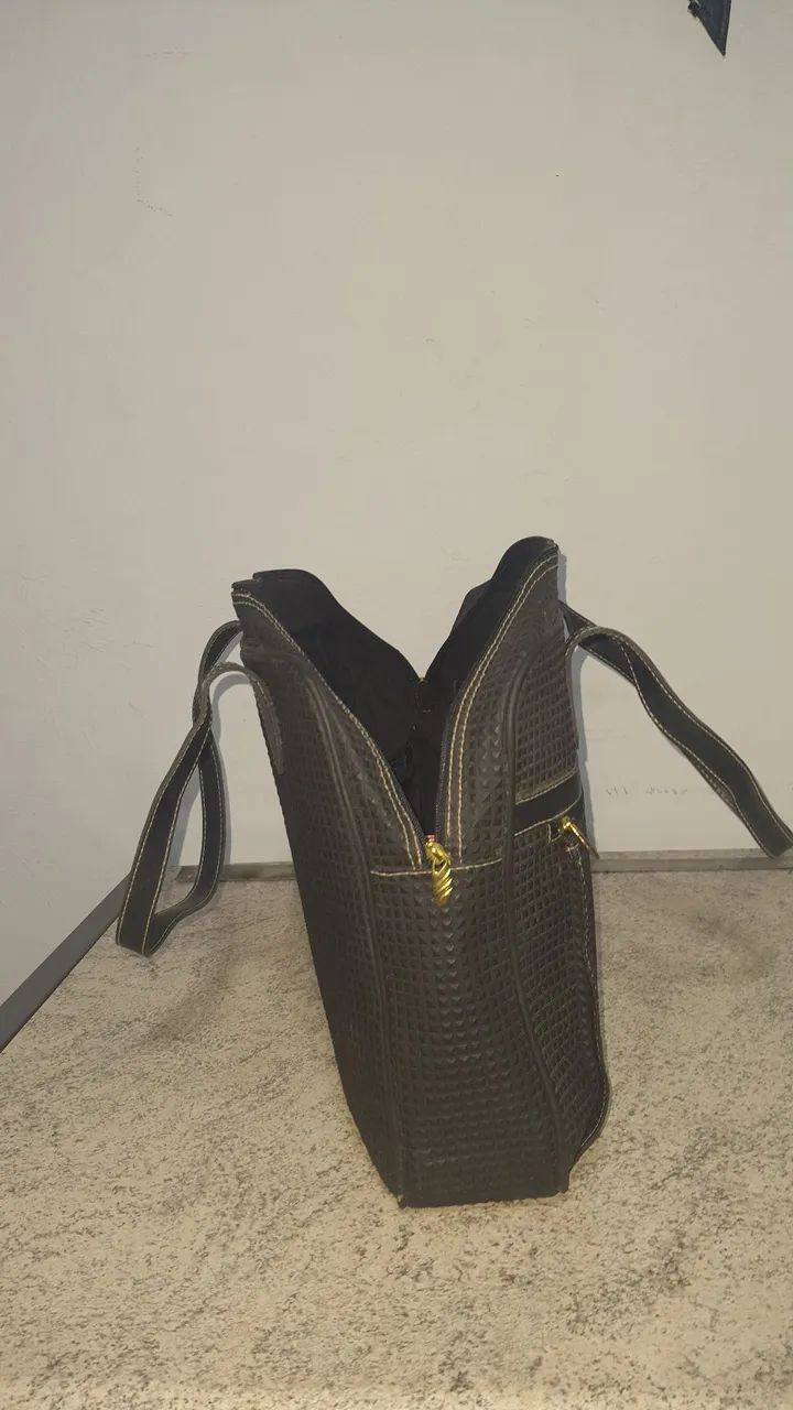 Bolsa em material emborrachado para notebook - Foto 4