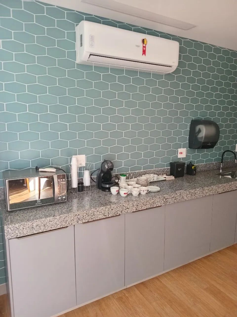Pedreiro de acabamento profissional 