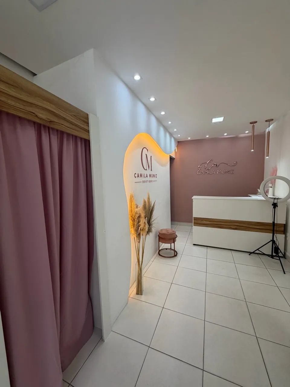 Balcão de loja de roupa  - Foto 2