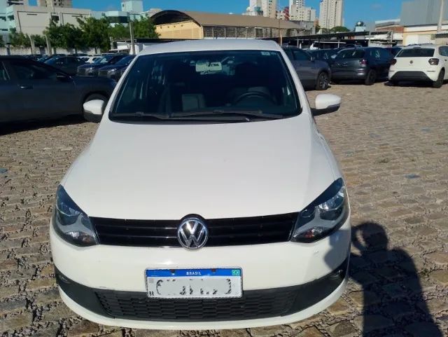 Volkswagen Fox Fox 1.0 Mi Total Flex 8V 5p 2014
