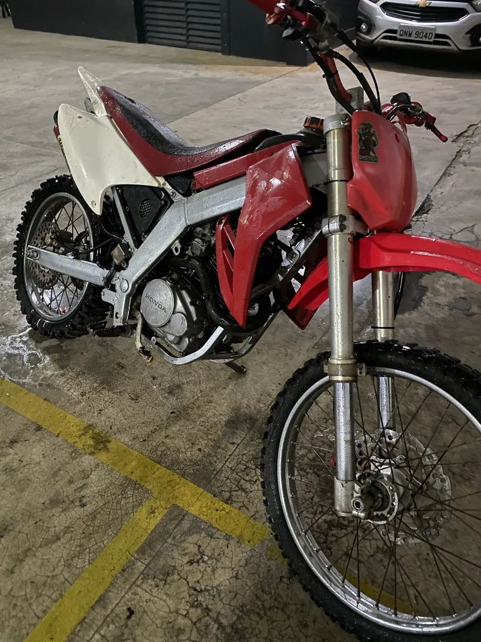 Vendo moto de trilha