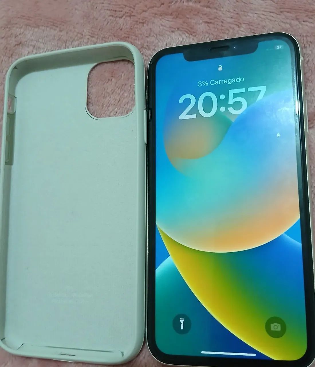 iPhone11 本体 Apple iPhone 11 (64 GB) Preto | Amazon.com.br
