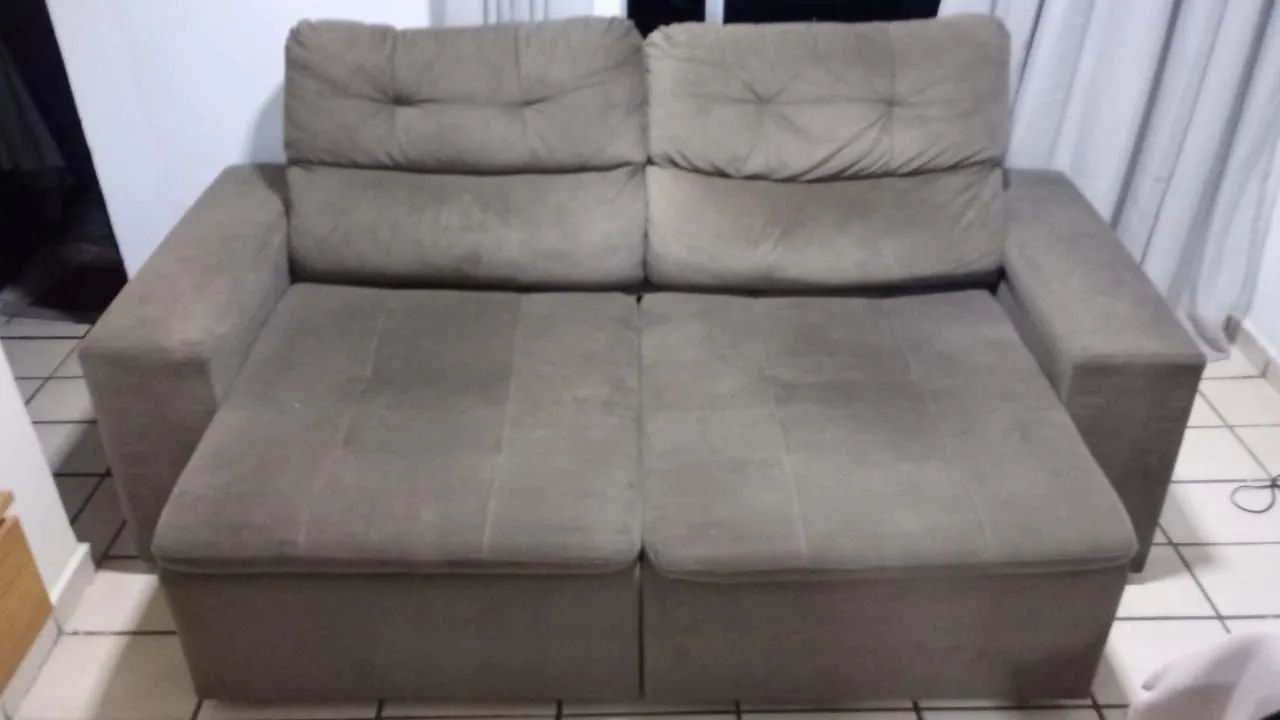 Sofá 2 lugares 