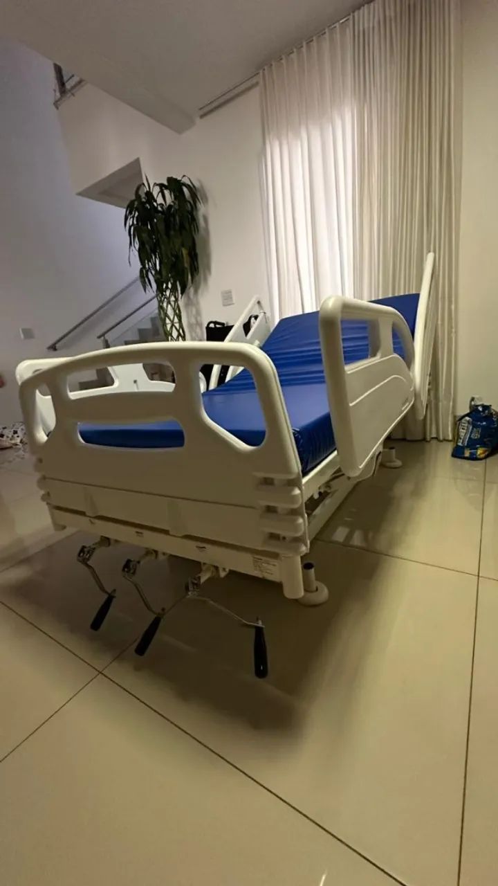 Cama Hospitalar Manual com 3 manivelas - Foto 3