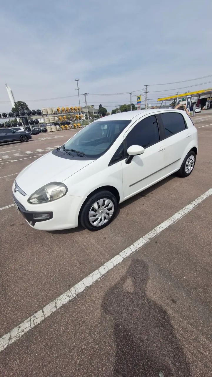 Fiat Punto Punto ESSENCE 1.6 Flex 16V 5p 2015
