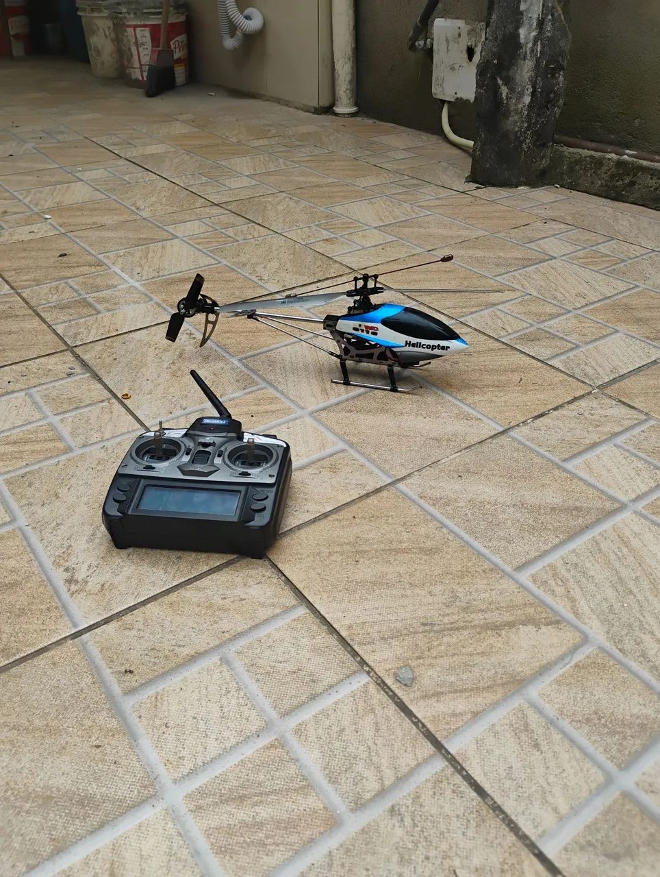 Helicóptero de controle remoto  - Foto 4