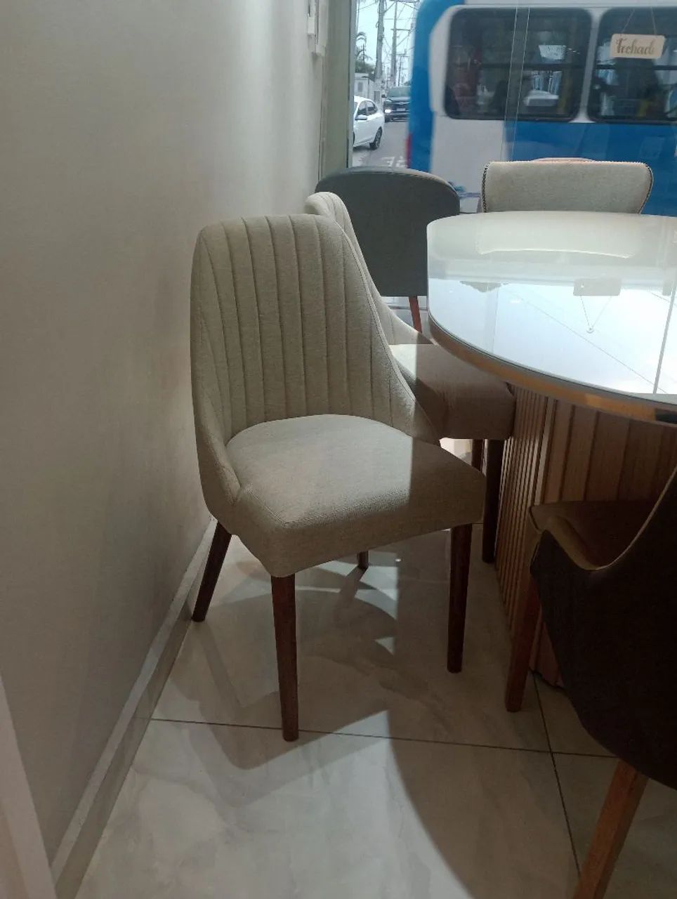 Cadeiras na côr de sua preferência  - Foto 2