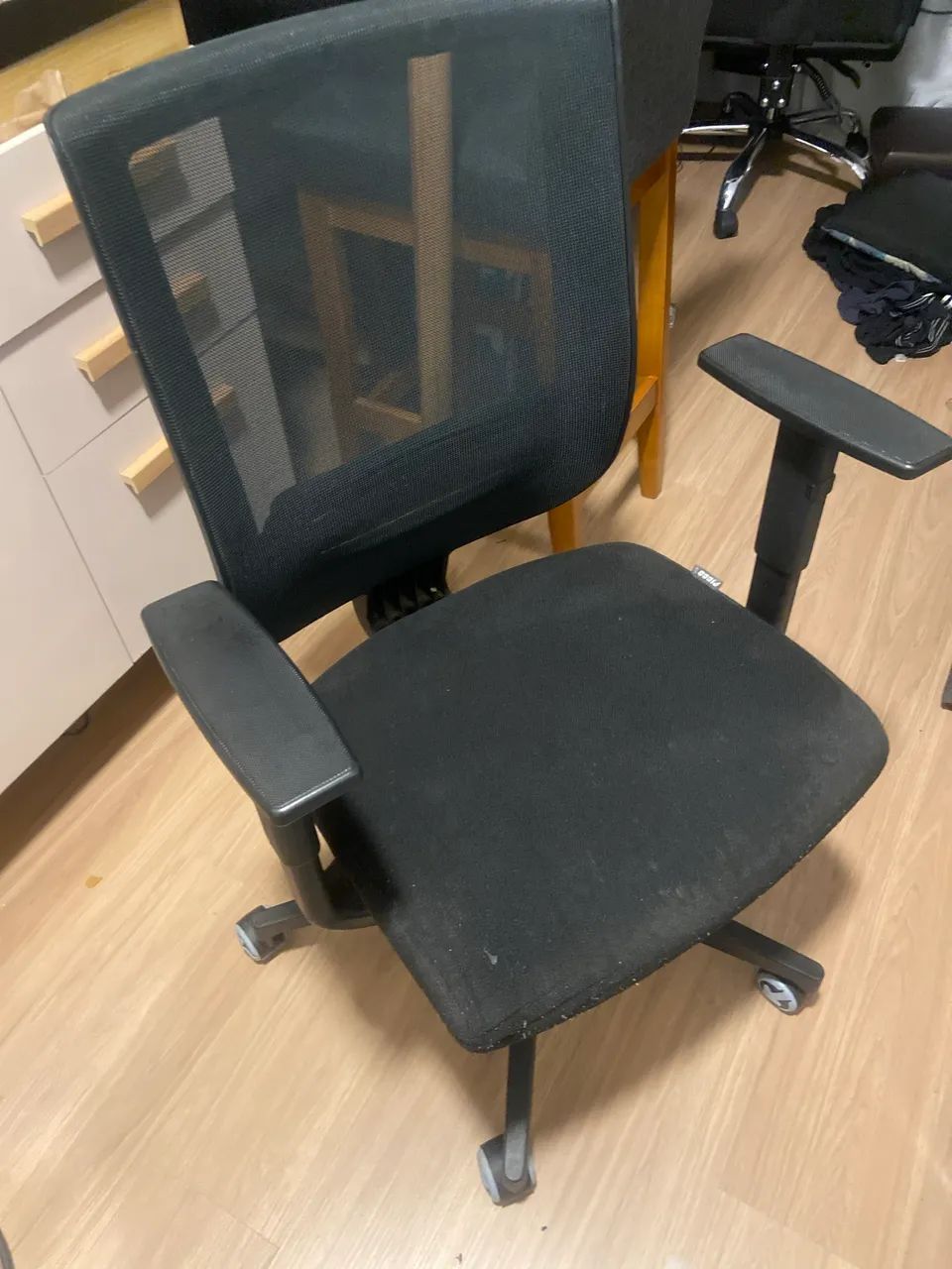 Cadeira Ricco em ótimo estado